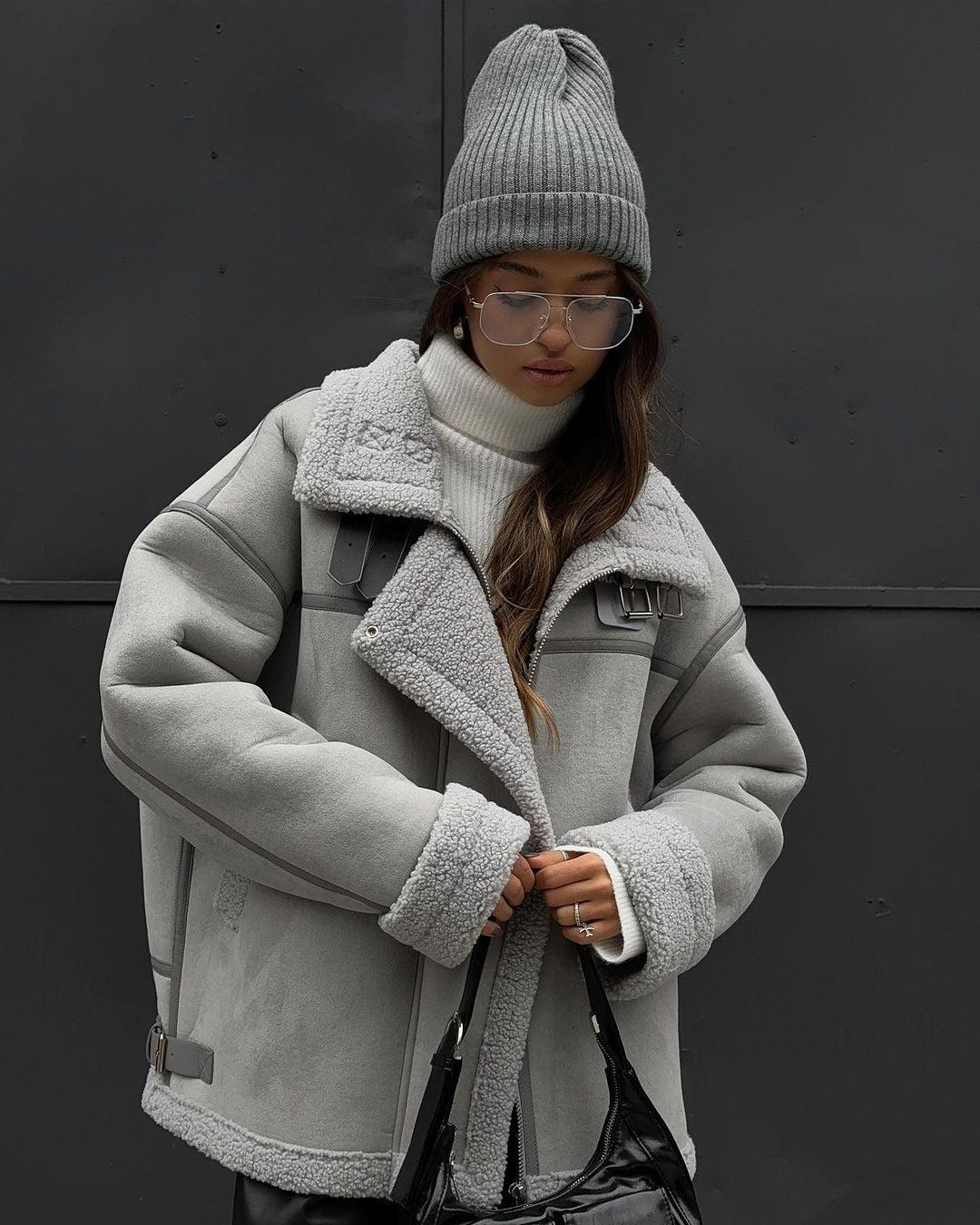 Ultimate Winter Style – Women’s Luxury Shearling Aviator Jacket