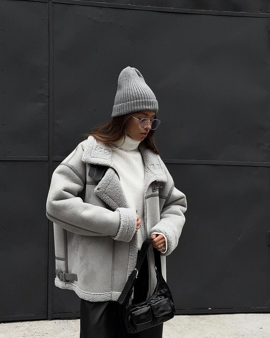 Ultimate Winter Style – Women’s Luxury Shearling Aviator Jacket
