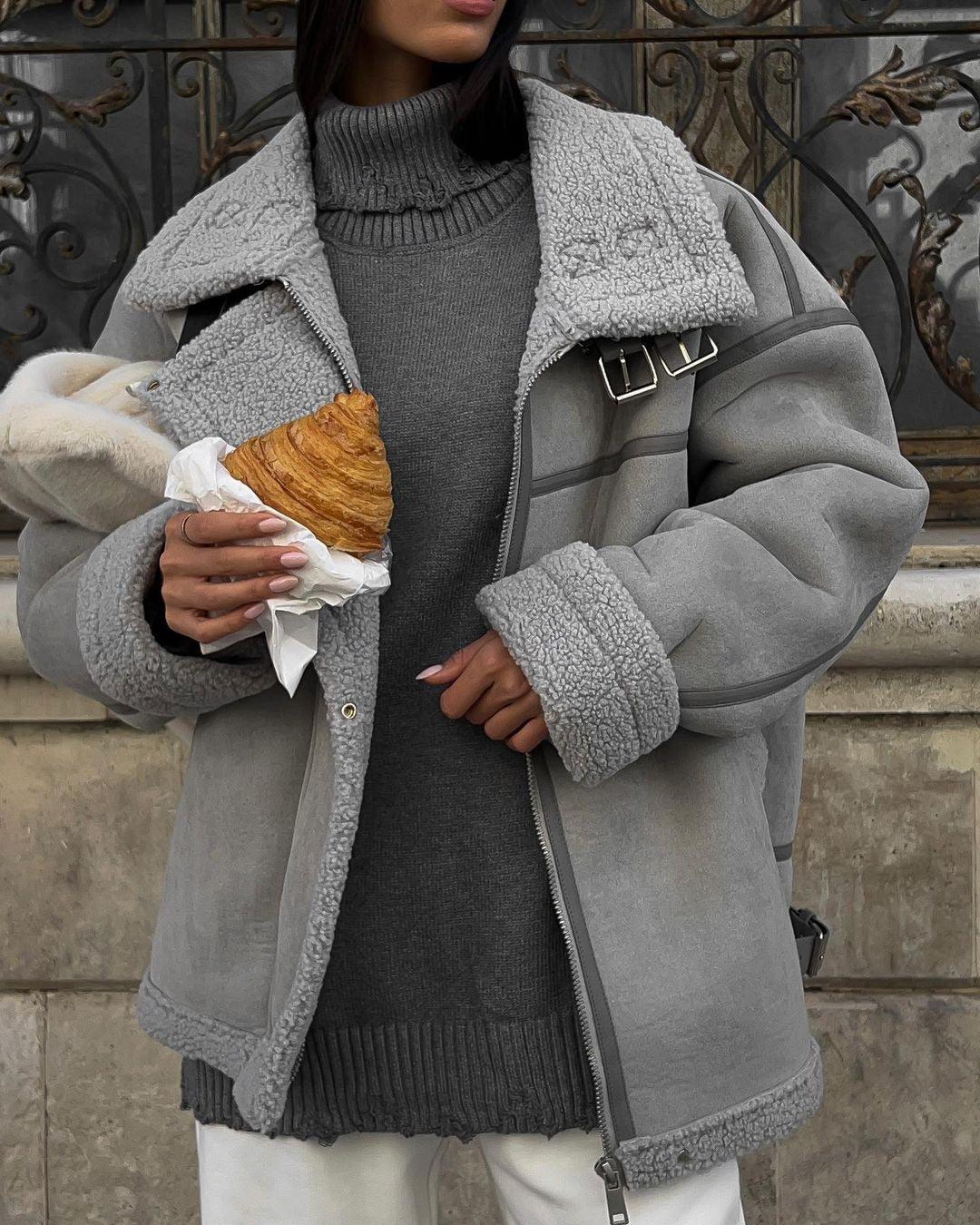 Ultimate Winter Style – Women’s Luxury Shearling Aviator Jacket